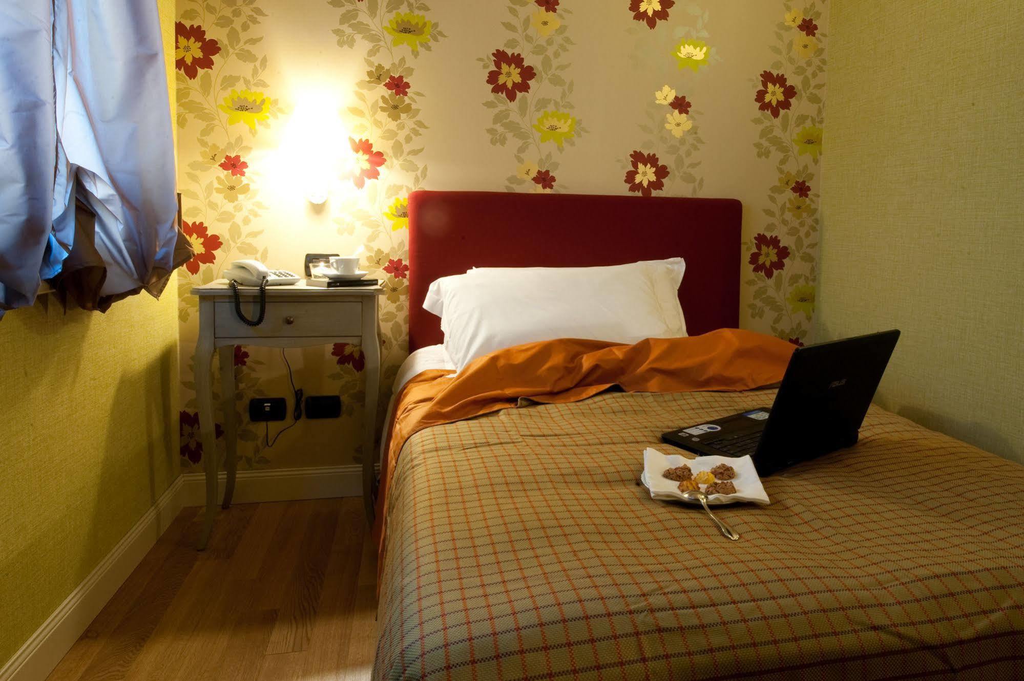 Hotel Locanda Stendhal Colorno Kültér fotó